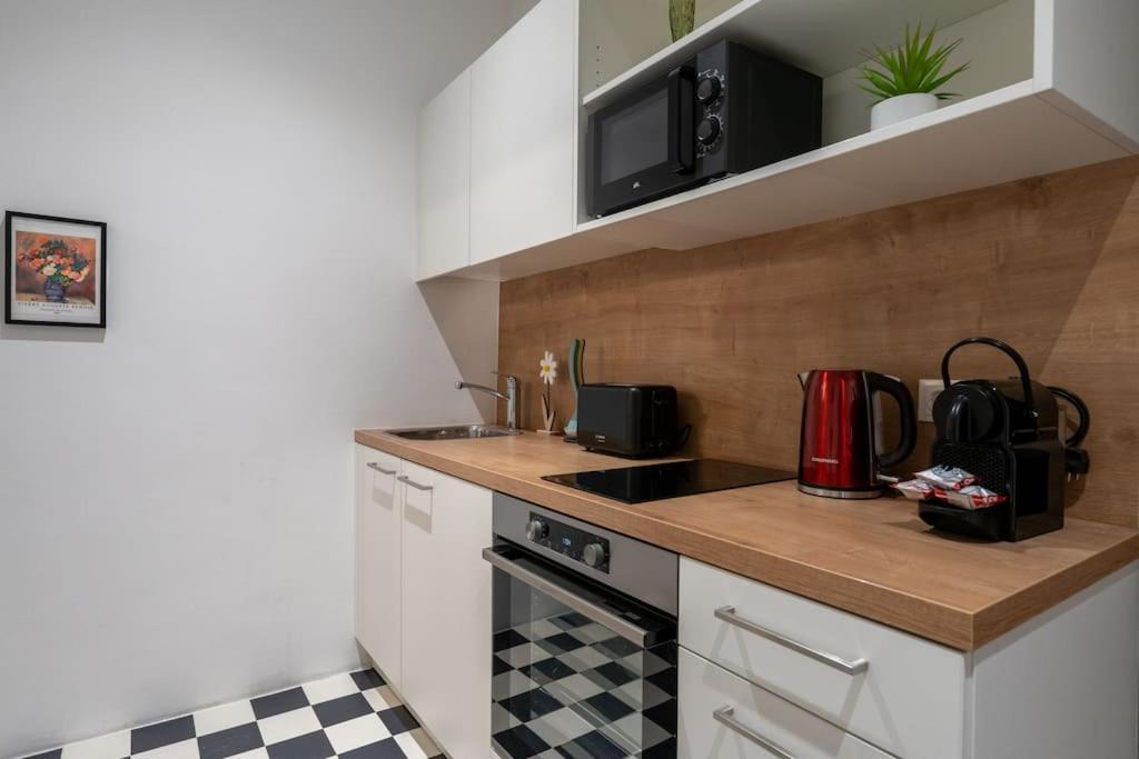 Practical 1Br Flat By Center By Hm Lejlighed Wien Eksteriør billede